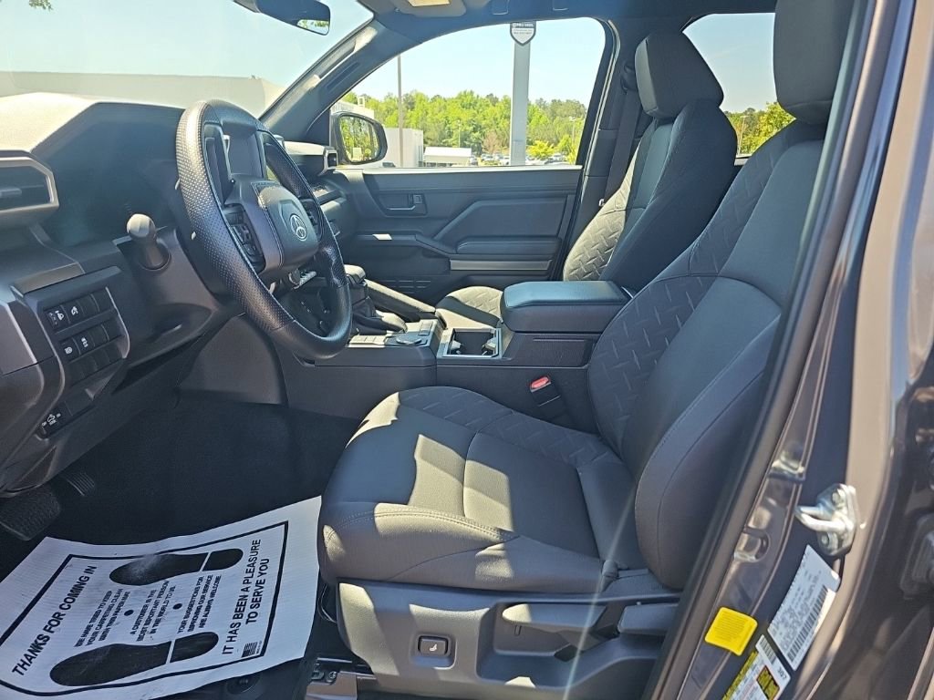 Used 2025 Toyota Tacoma SR5 RWD image 10