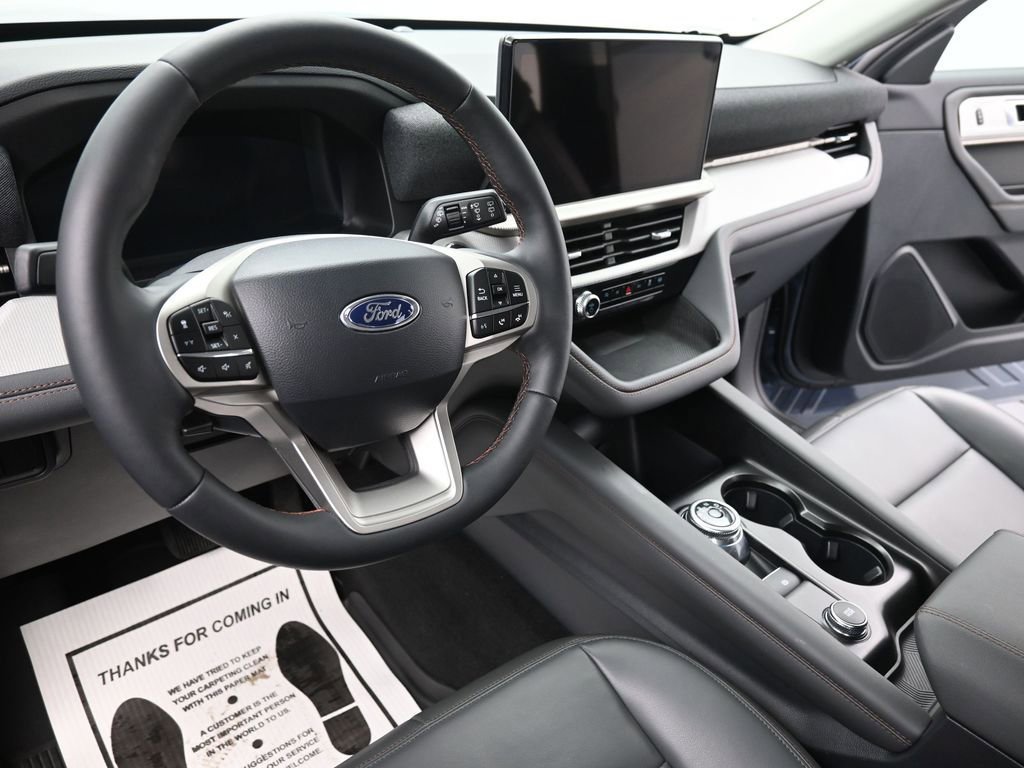 New 2026 Ford Explorer Active w/ Active Comfort Package image 16
