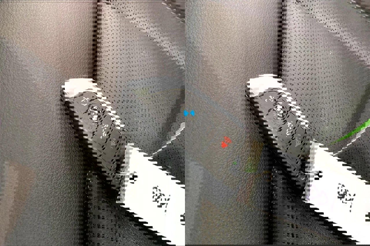 Used 2024 BMW 330i Sedan w/ Convenience Package image 19