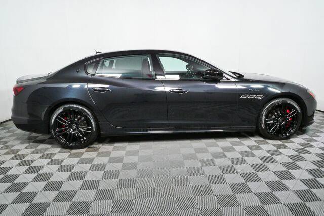 Used 2023 Maserati Quattroporte Modena RWD image 35