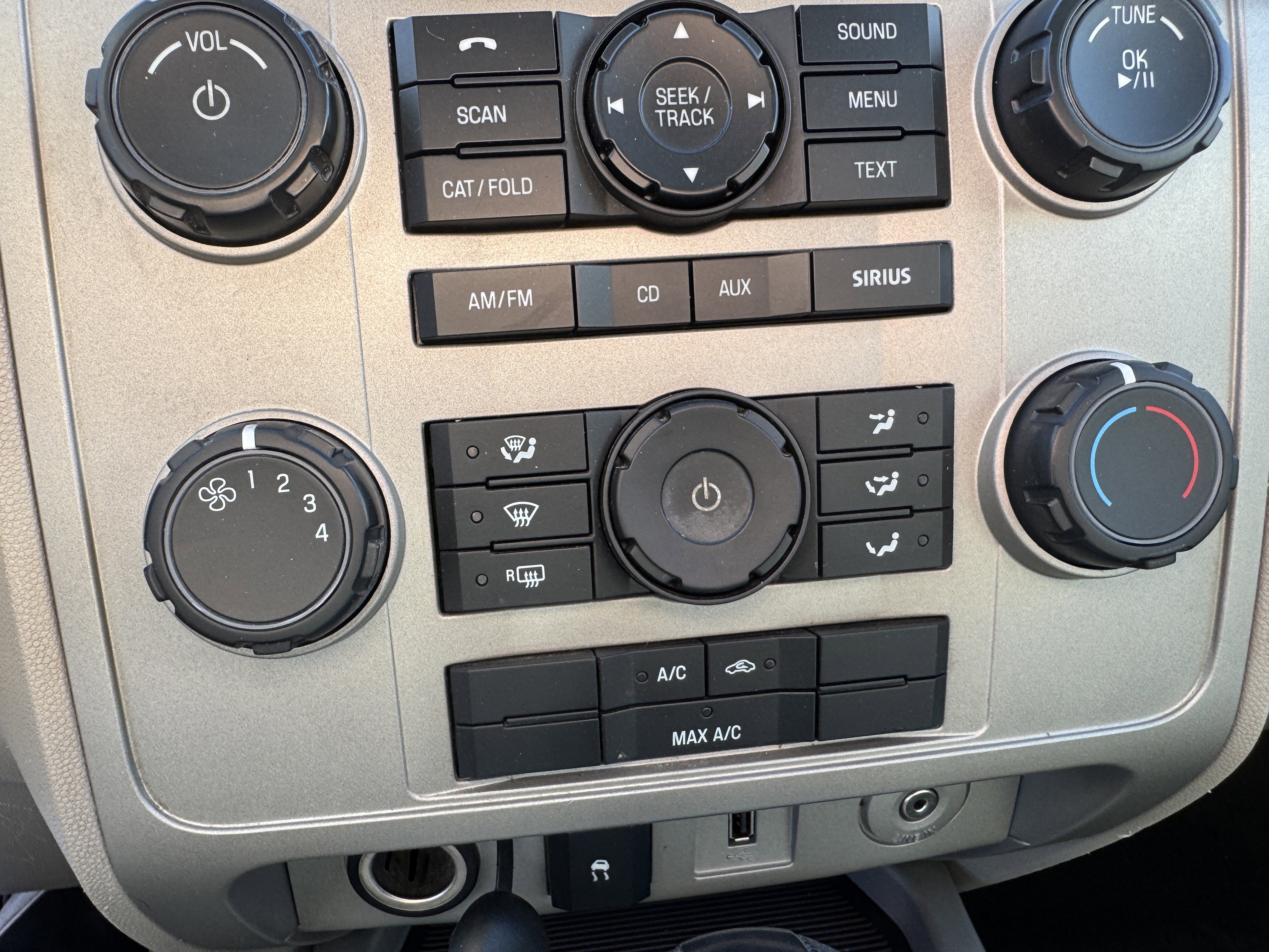 Used 2010 Ford Escape XLT FWD image 26