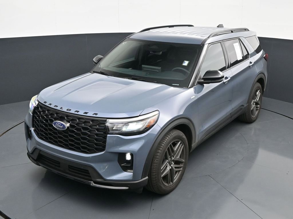 Used 2025 Ford Explorer ST-Line w/ Premium Package RWD image 23