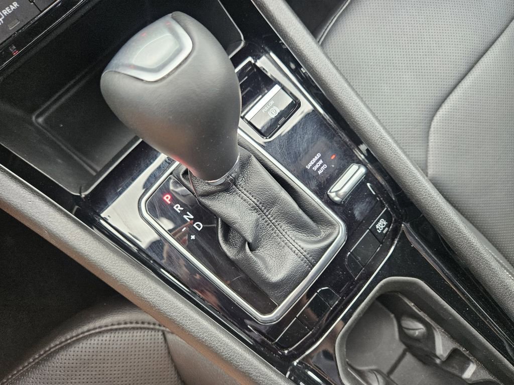 Used 2025 Jeep Compass Limited w/ Elite Group image 16