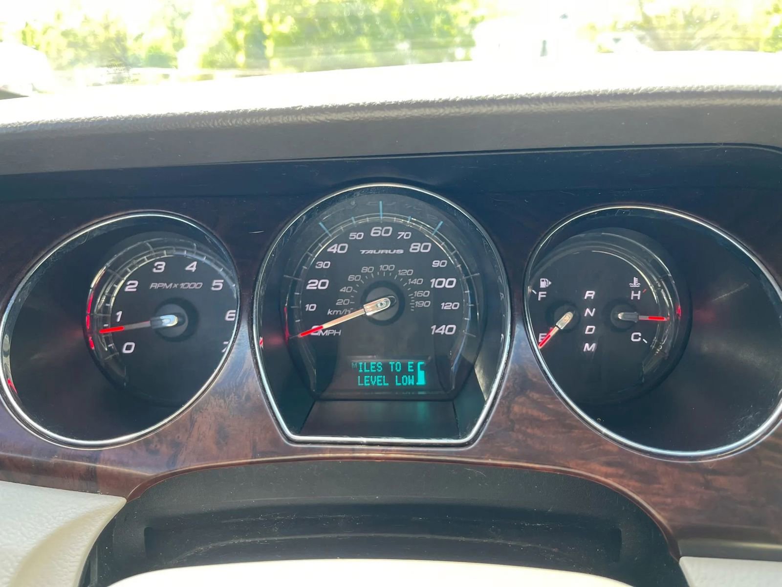 Used 2011 Ford Taurus SEL w/ 202A Rapid Spec Order Code image 15