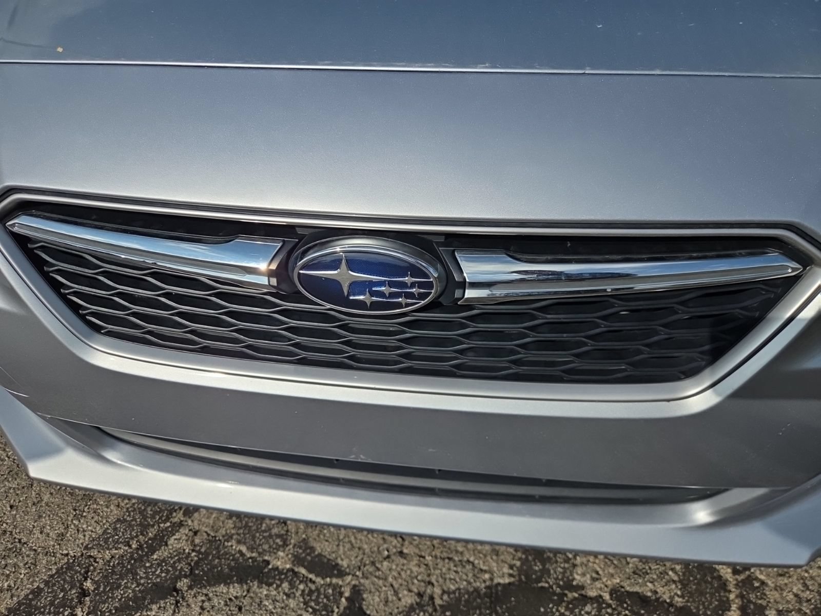 Used 2017 Subaru Impreza 2.0i Premium AWD/4WD image 5