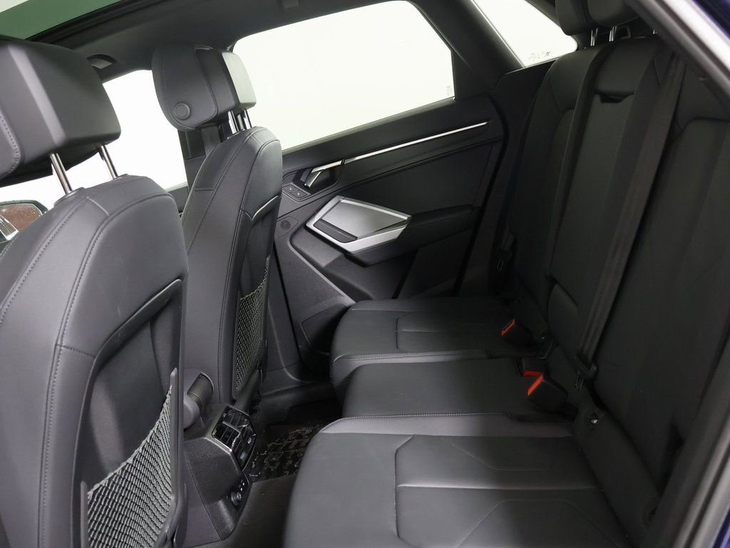 Certified 2025 Audi Q3 2.0T Premium w/ Convenience Package image 24