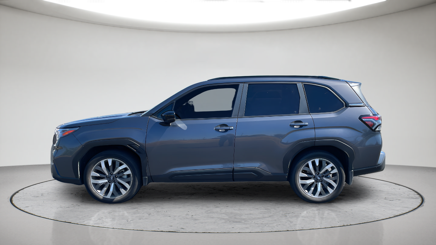 Used 2025 Subaru Forester Touring AWD/4WD image 18