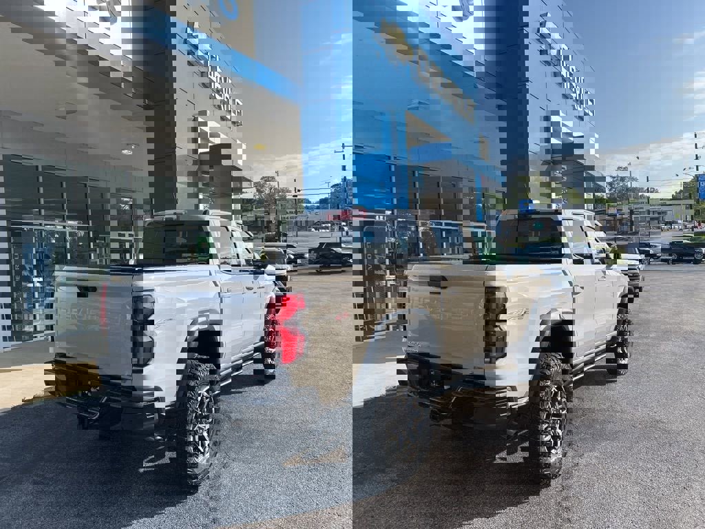 New 2026 Chevrolet Colorado ZR2 w/ Technology Package image 4