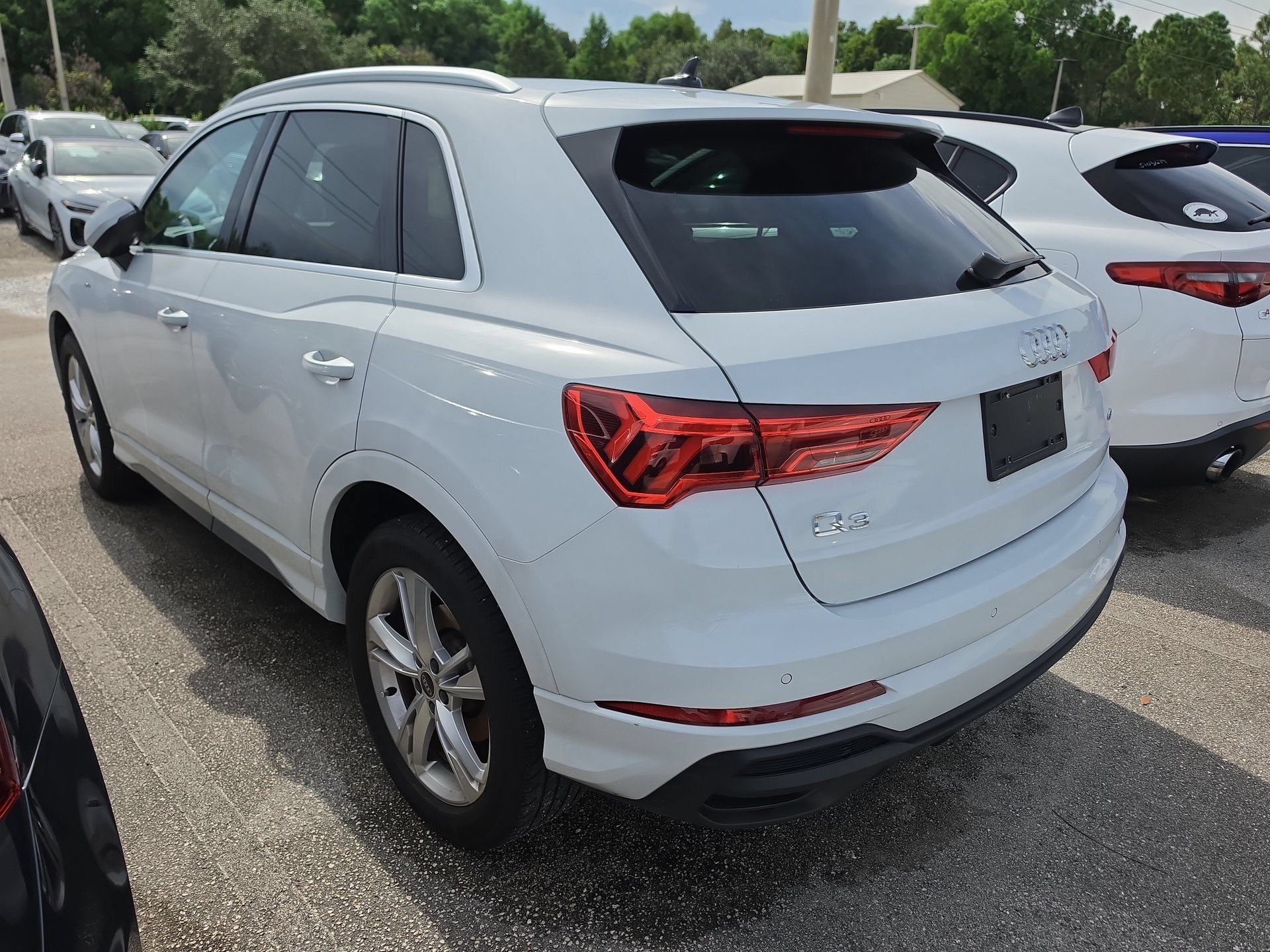 Used 2024 Audi Q3 2.0T Premium Plus w/ Premium Plus Package AWD/4WD image 4