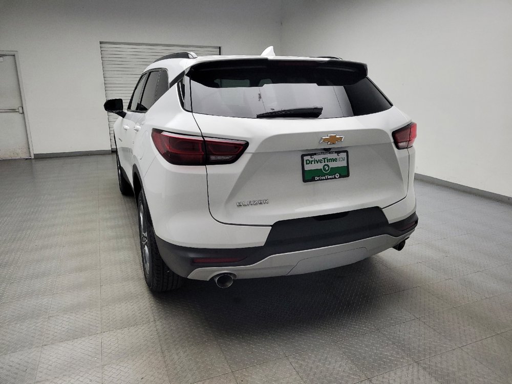 Used 2025 Chevrolet Blazer LT w/ Convenience Package FWD image 6