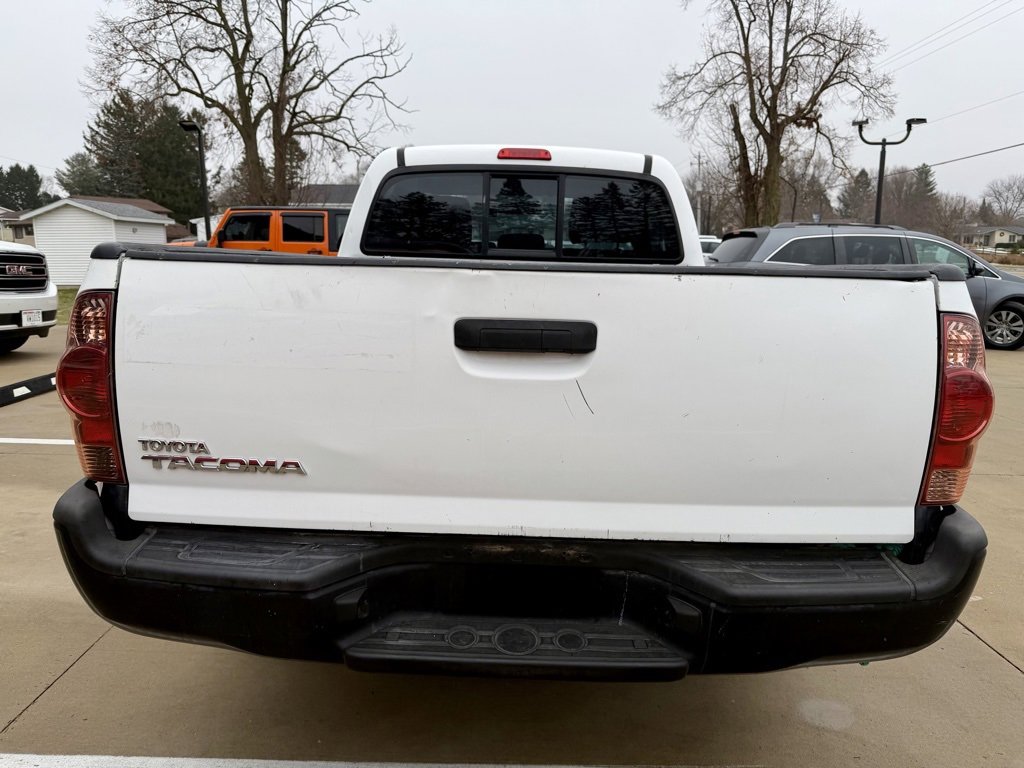 Used 2014 Toyota Tacoma 2WD Regular Cab image 6