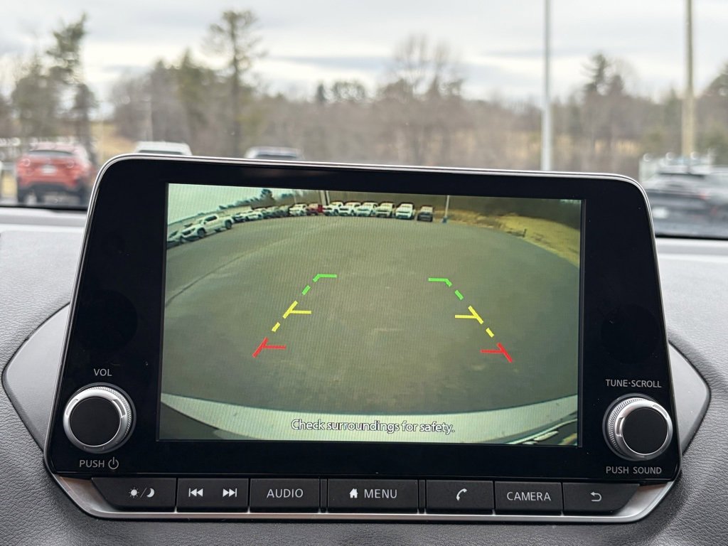 Used 2024 Nissan Sentra SV image 7