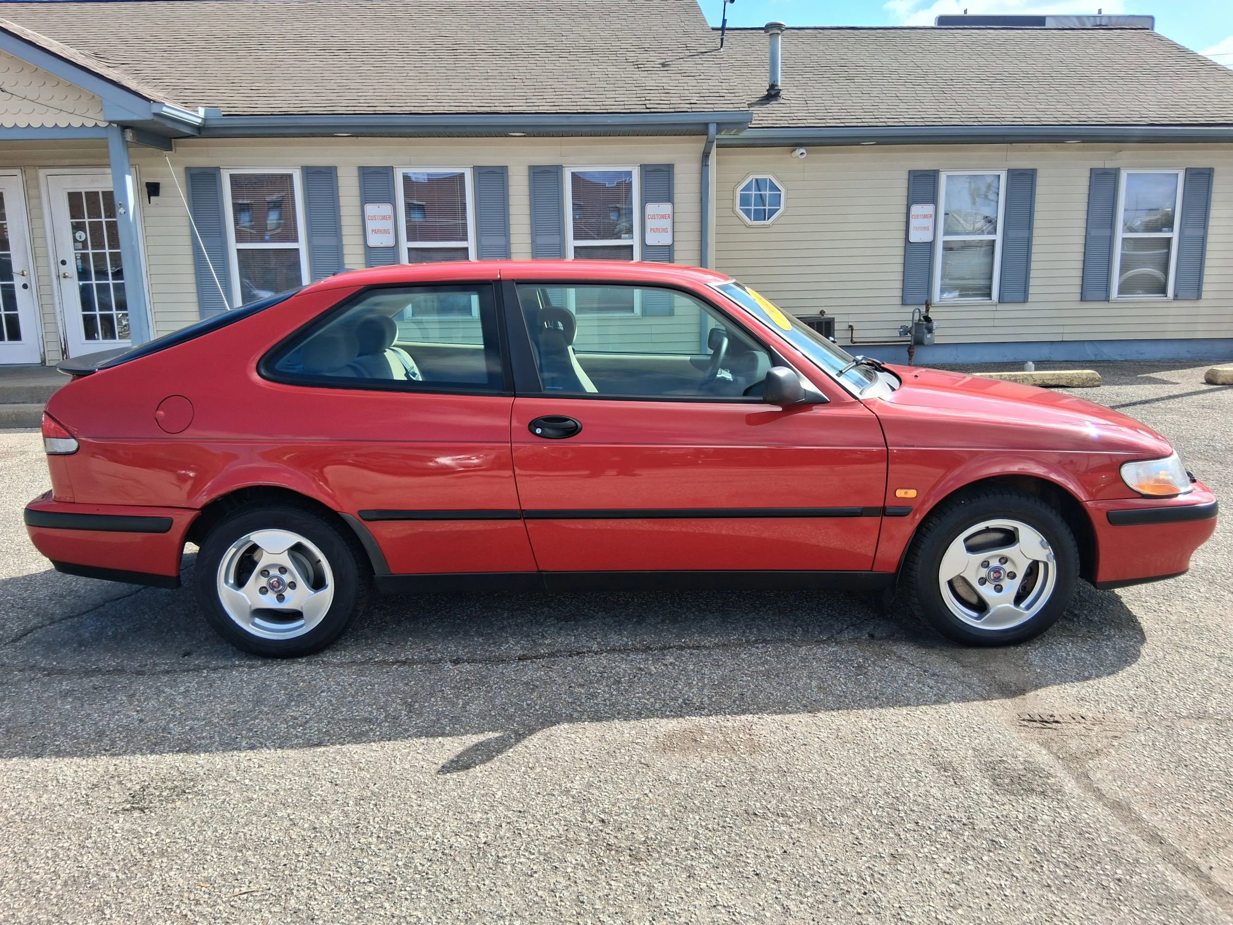 Used 1999 Saab 9-3 2.0T image 8