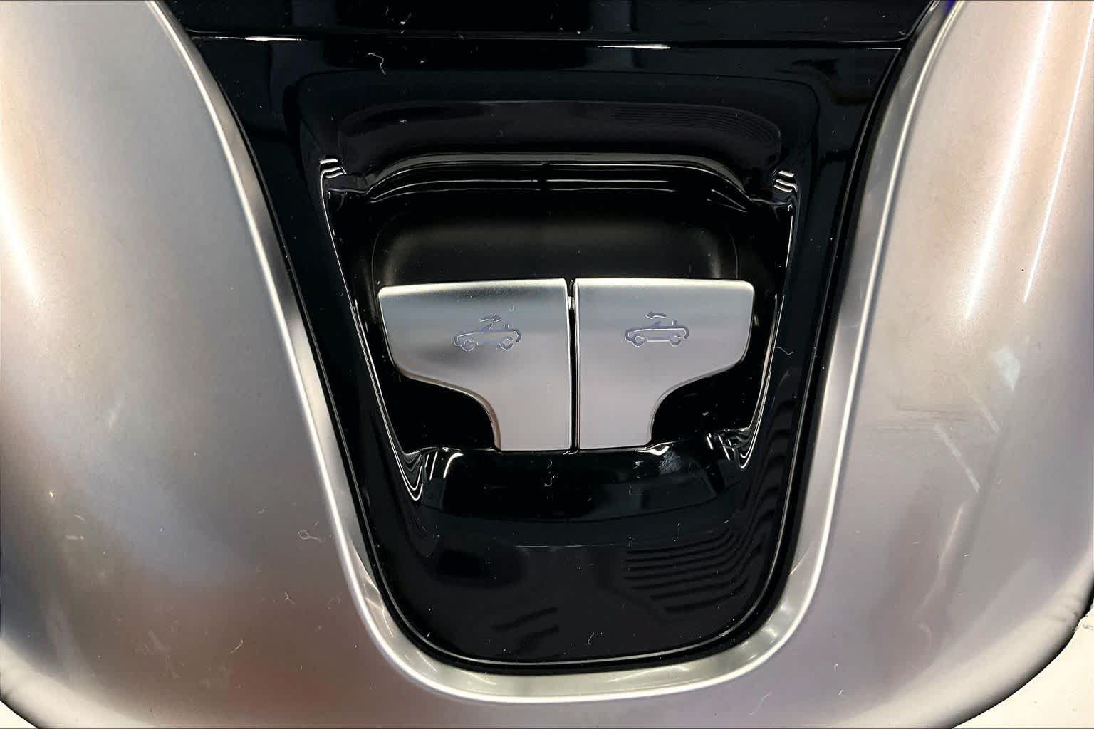 New 2026 Mercedes-Benz Maybach SL 680 image 17