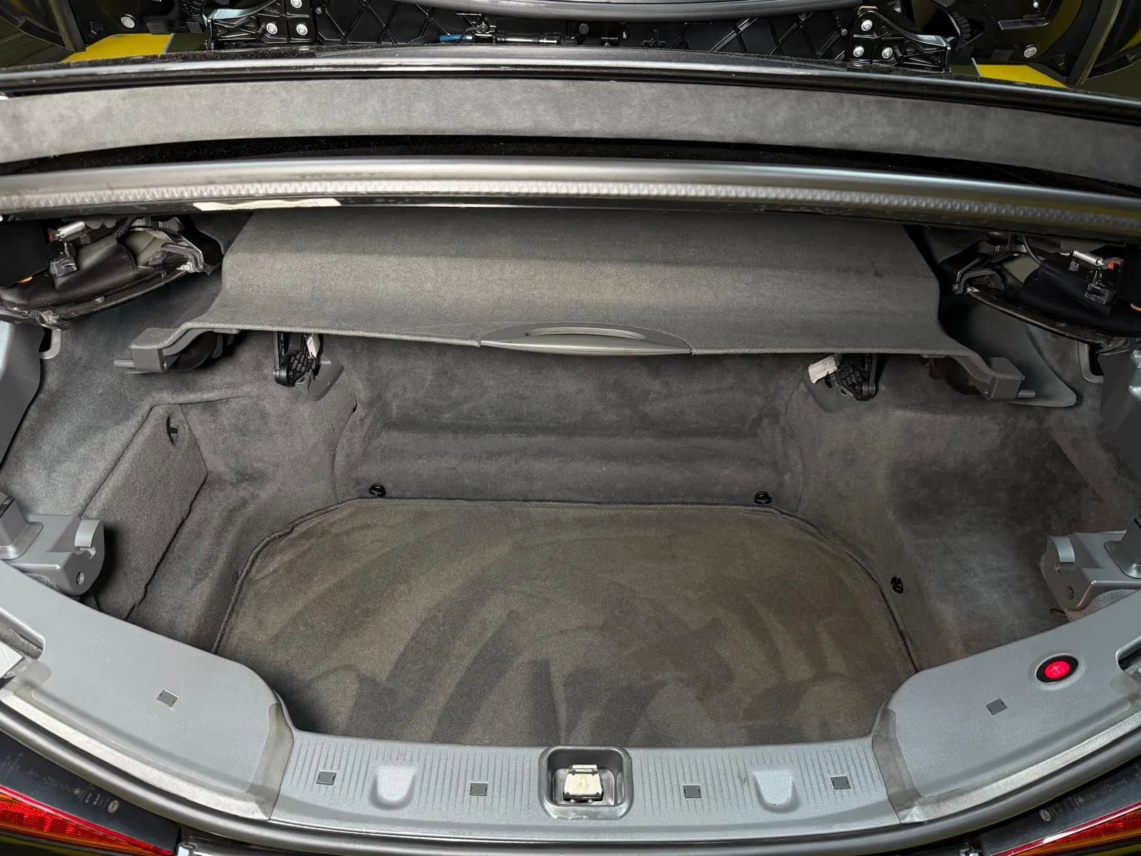 Used 2012 Mercedes-Benz SL 550 w/ SL Wheel Pkg image 21