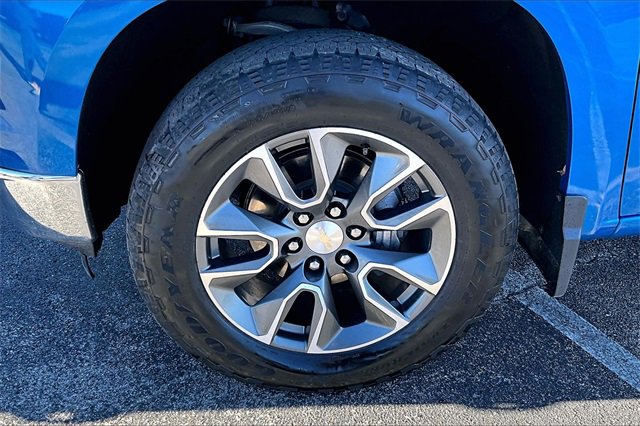 Used 2022 Chevrolet Silverado 1500 LT w/ Z71 Off-Road Package image 35