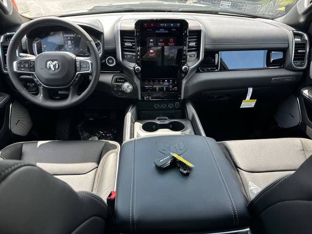 New 2026 RAM 1500 Laramie AWD/4WD image 18