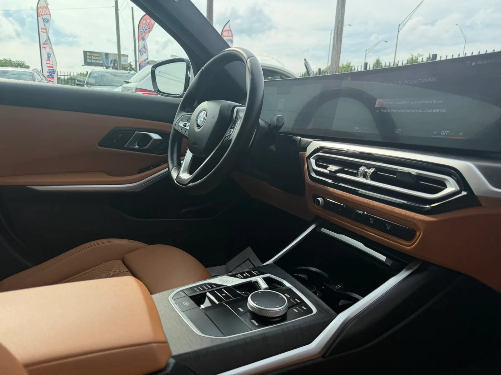 Used 2024 BMW 330i Sedan w/ Convenience Package RWD image 19