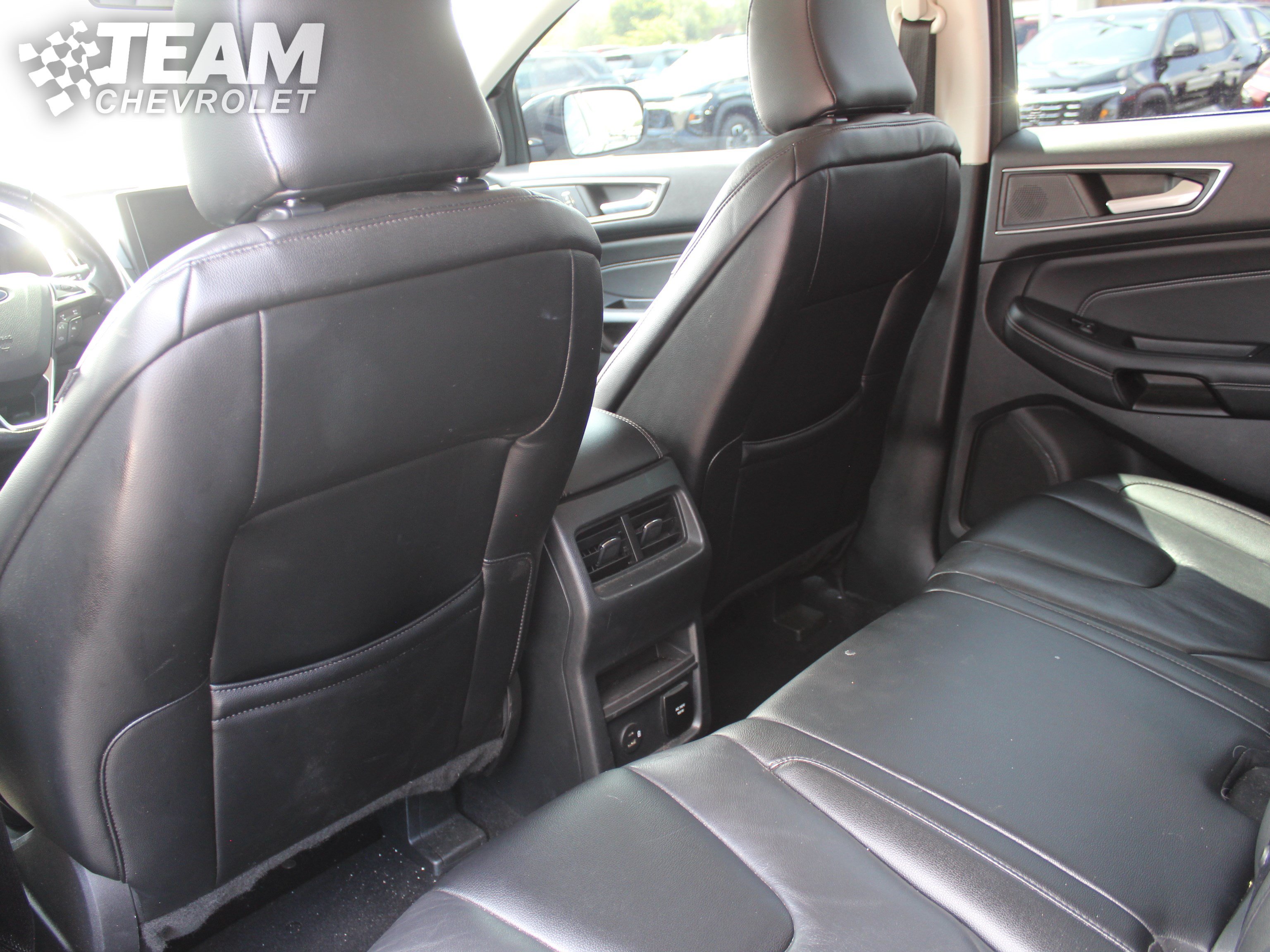 Used 2022 Ford Edge Titanium AWD/4WD image 21