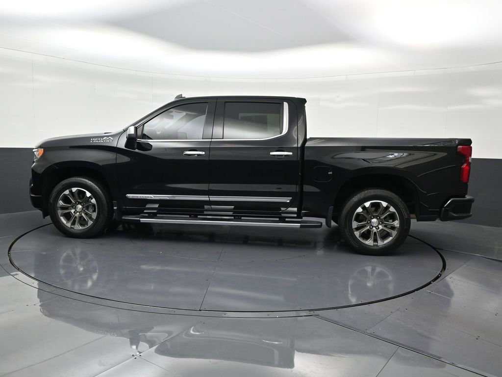 Used 2023 Chevrolet Silverado 1500 High Country image 2