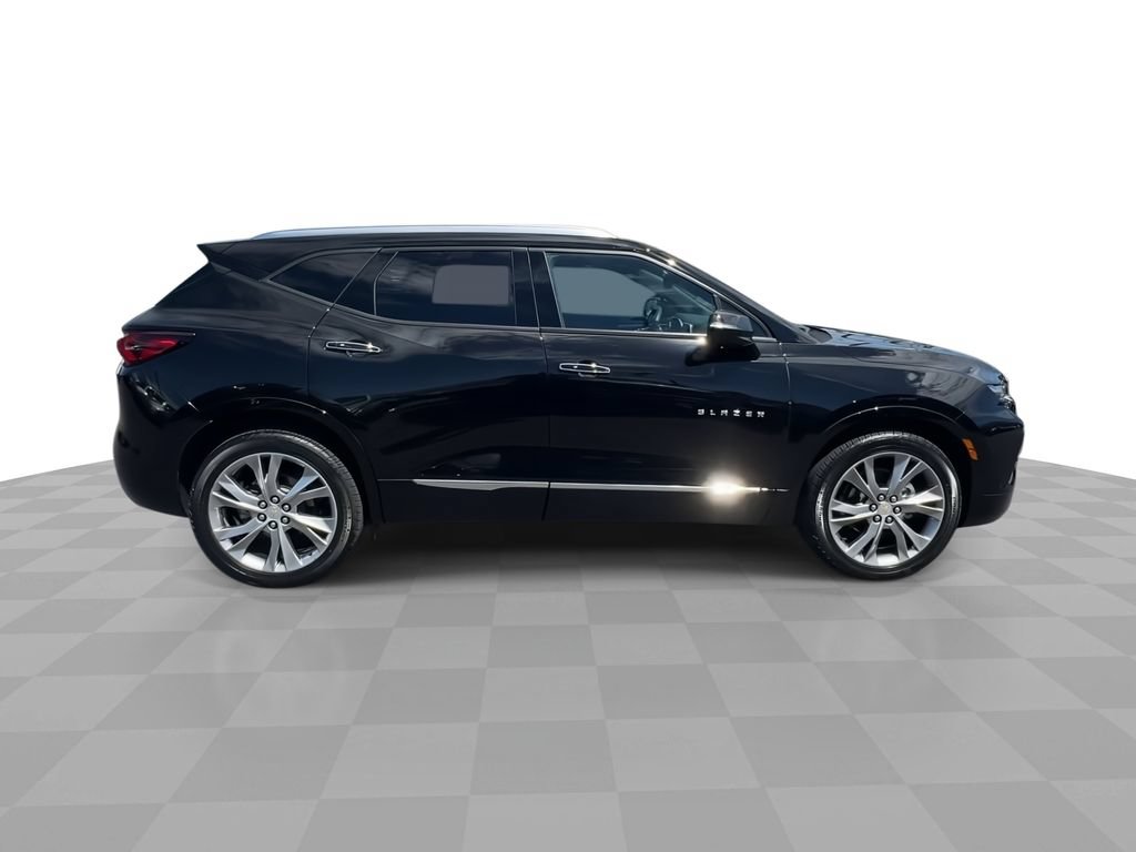 Used 2019 Chevrolet Blazer Premier w/ Sun and Wheels Package AWD/4WD image 9