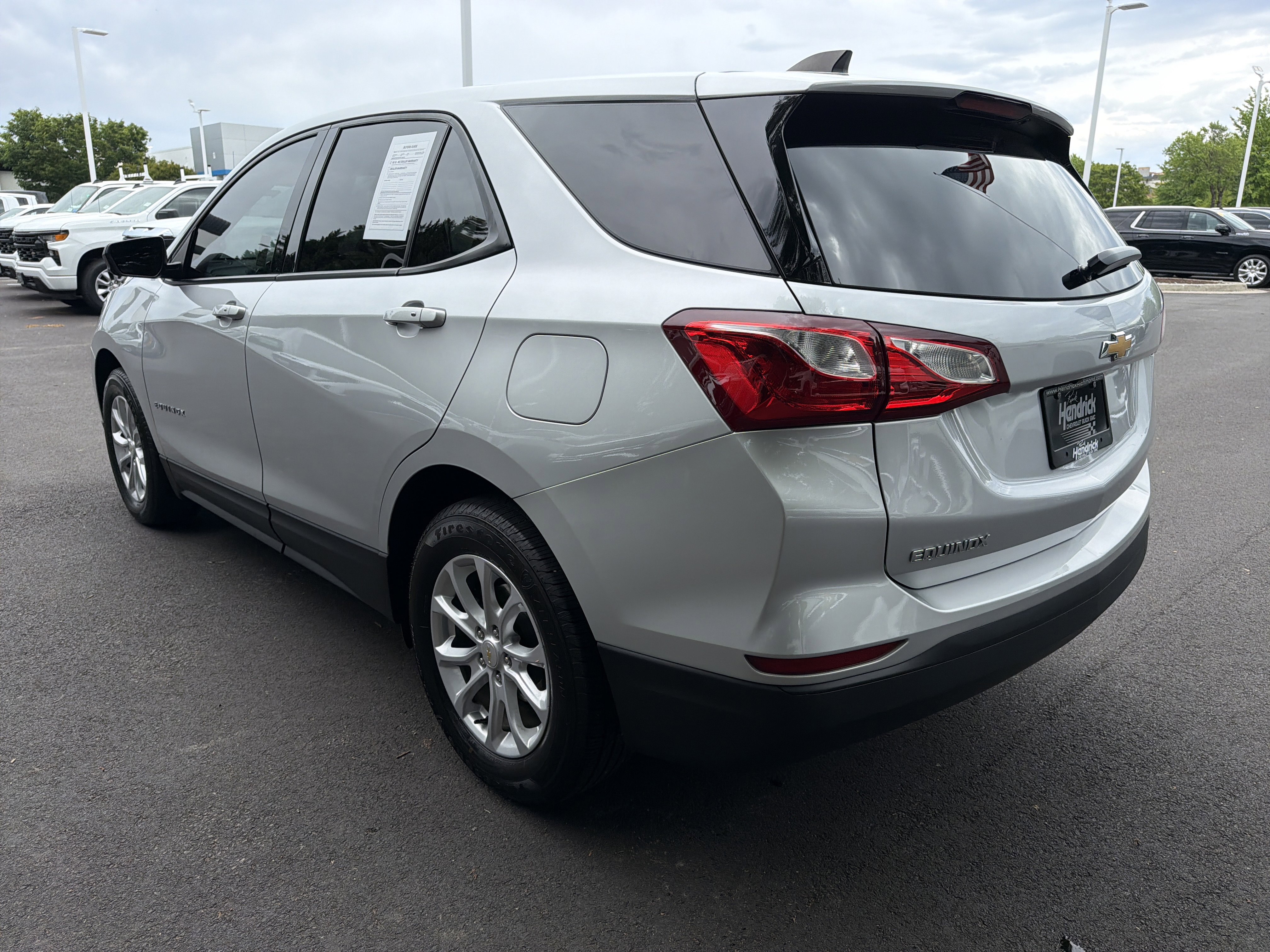 Used 2019 Chevrolet Equinox LS w/ LS Convenience Package FWD image 8