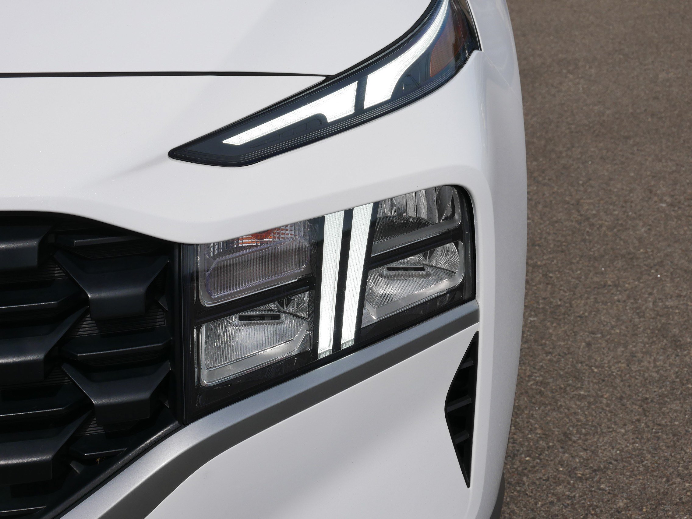 Certified 2023 Hyundai Santa Fe SEL AWD/4WD image 16