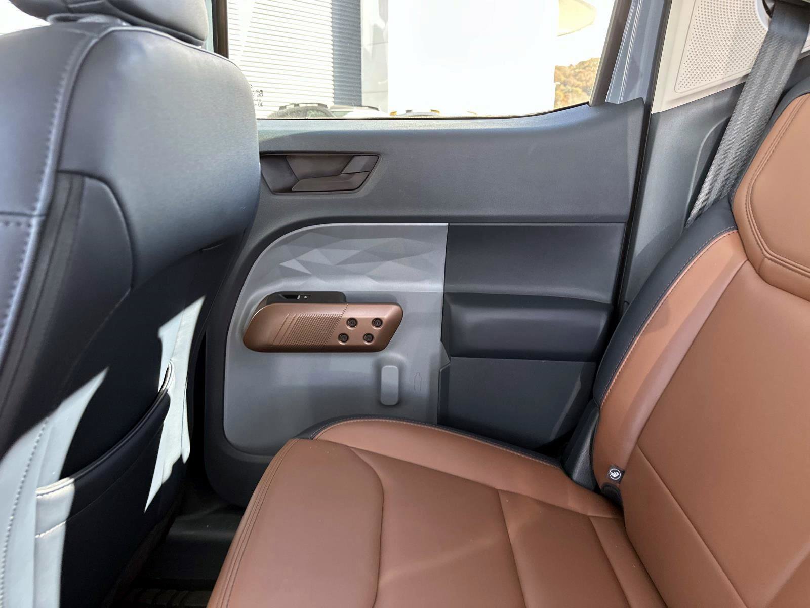 Used 2024 Ford Maverick Lariat image 16