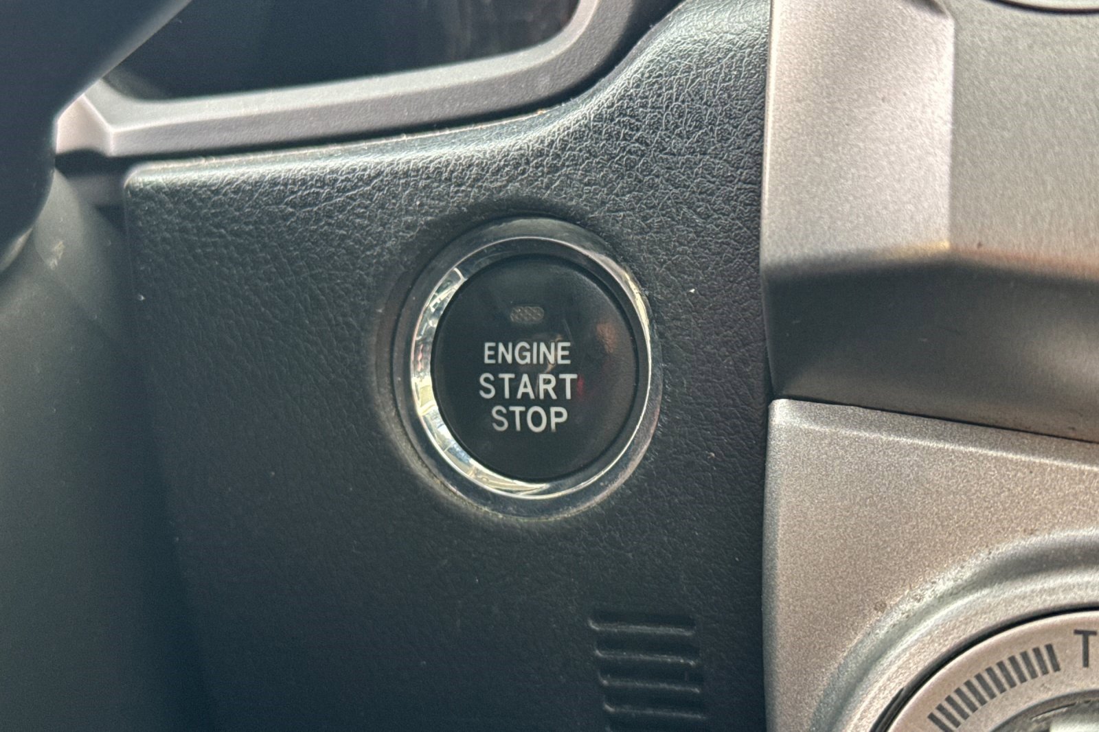 Used 2010 Toyota 4Runner Limited image 33