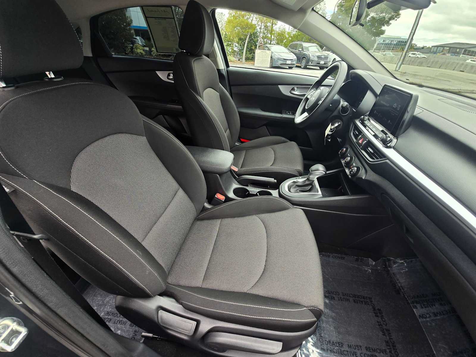 Used 2023 Kia Forte LXS w/ LXS Technology Package FWD image 10