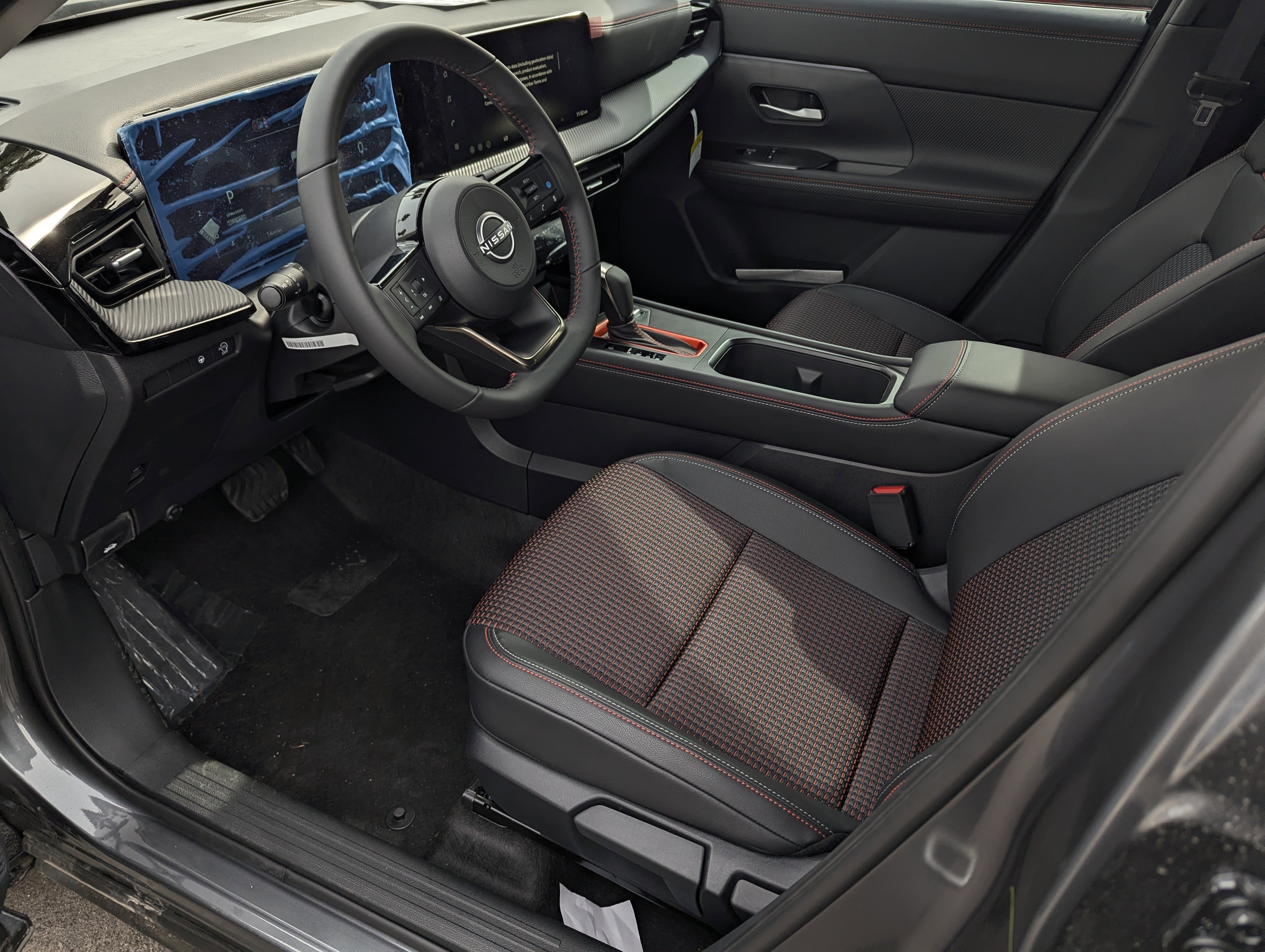 New 2026 Nissan Kicks SR image 9