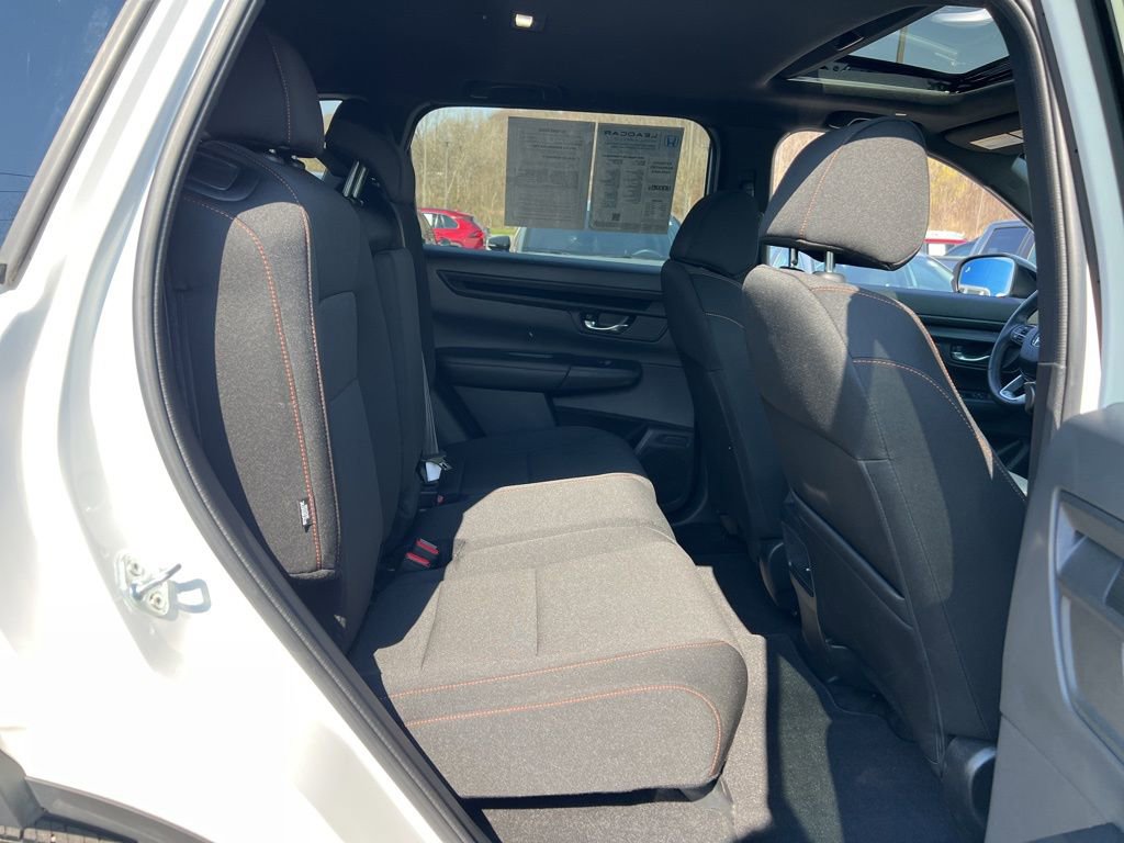 Used 2025 Honda CR-V Sport image 25