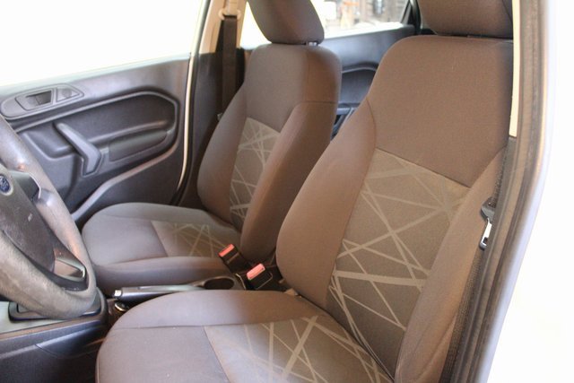 Used 2014 Ford Fiesta S image 16