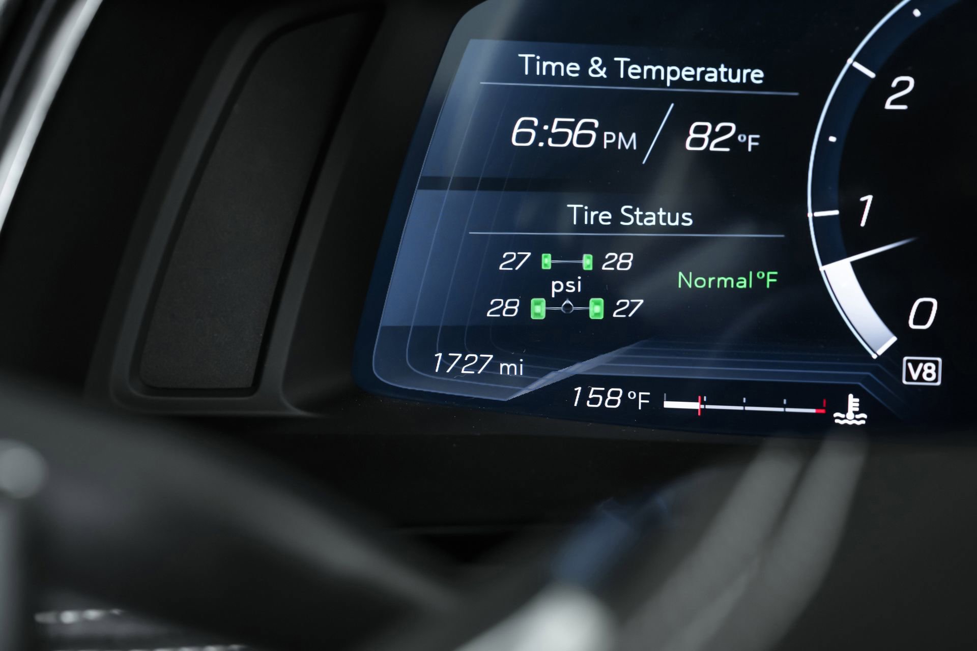 Used 2025 Chevrolet Corvette Stingray Preferred Cpe w/ Z51 Performance Package RWD image 15
