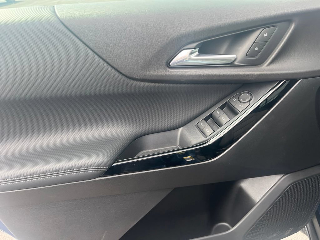 New 2027 Chevrolet Equinox LT FWD image 12