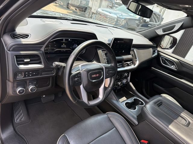 Used 2023 GMC Yukon SLT w/ SLT Premium Package RWD image 24