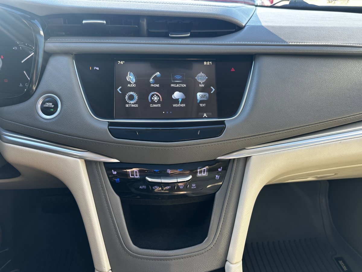 Used 2018 Cadillac XT5 Premium Luxury image 27