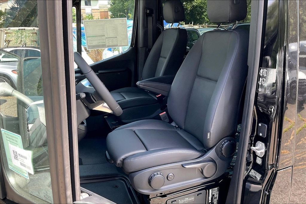 New 2026 Mercedes-Benz Sprinter 3500 image 8