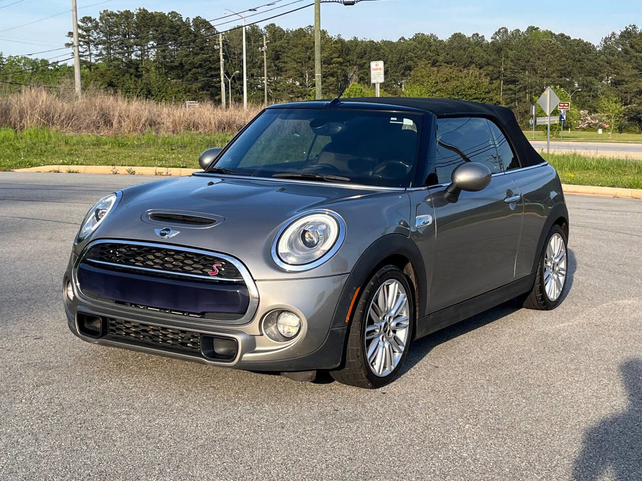 Used 2017 MINI Cooper S image 2