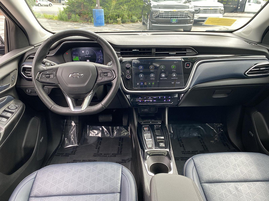 Certified 2023 Chevrolet Bolt EUV Premier w/ Sun & Sound Package FWD image 14