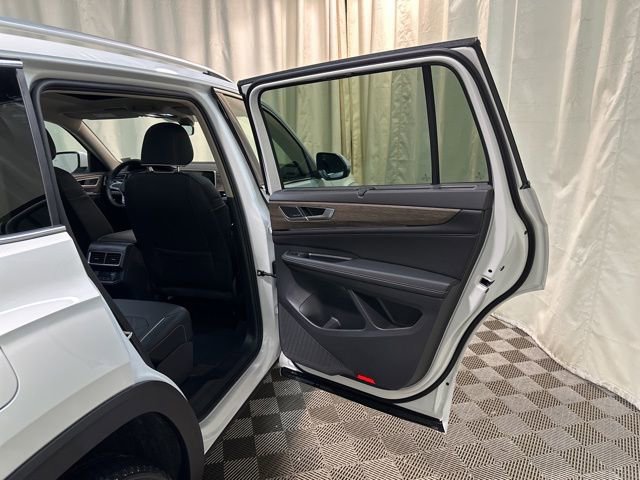 New 2026 Volkswagen Atlas SEL Premium R-Line image 33