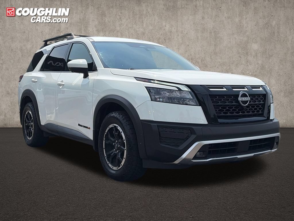 Used 2025 Nissan Pathfinder Rock Creek AWD/4WD image 1