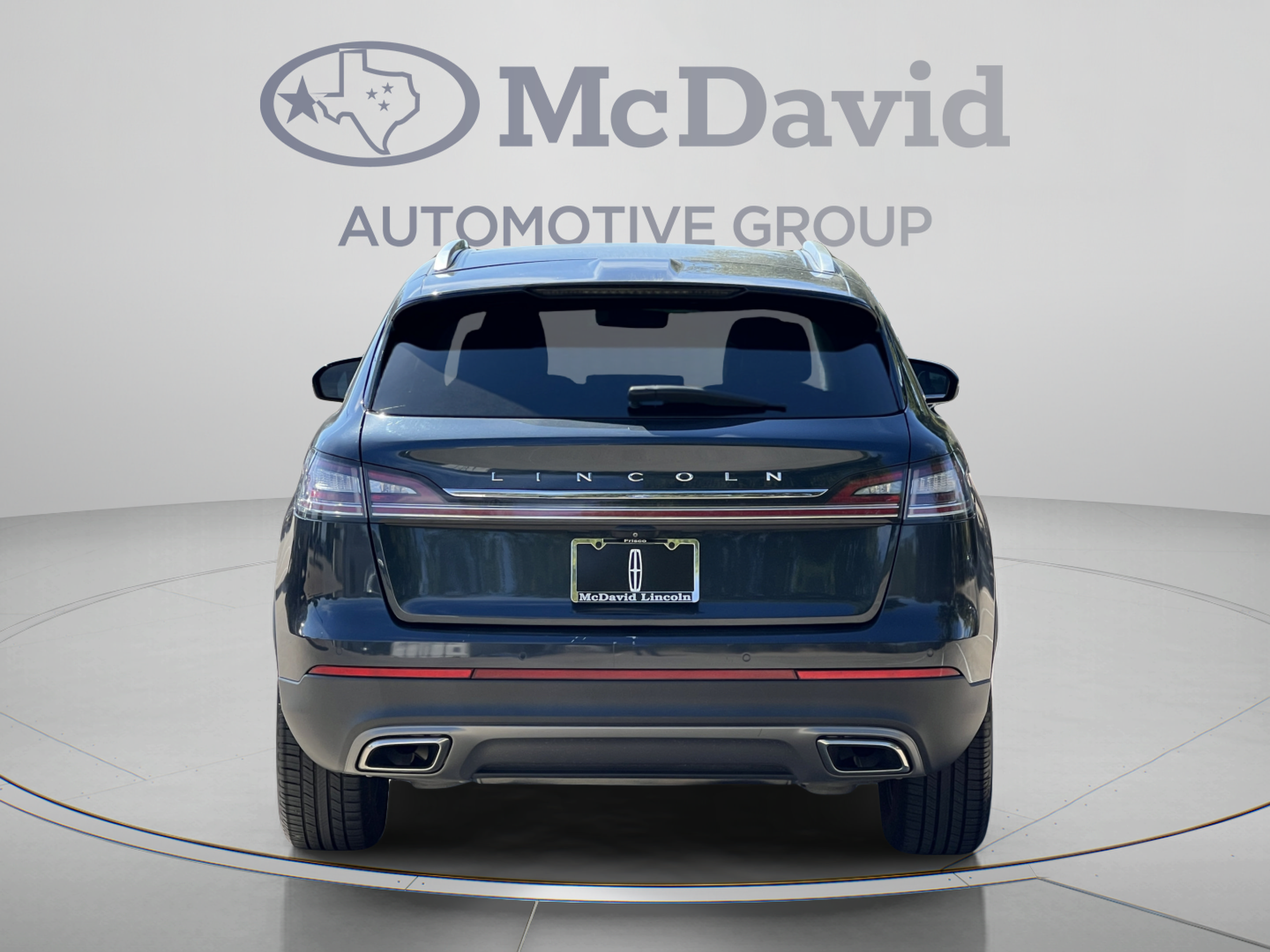 Used 2022 Lincoln Nautilus FWD image 6