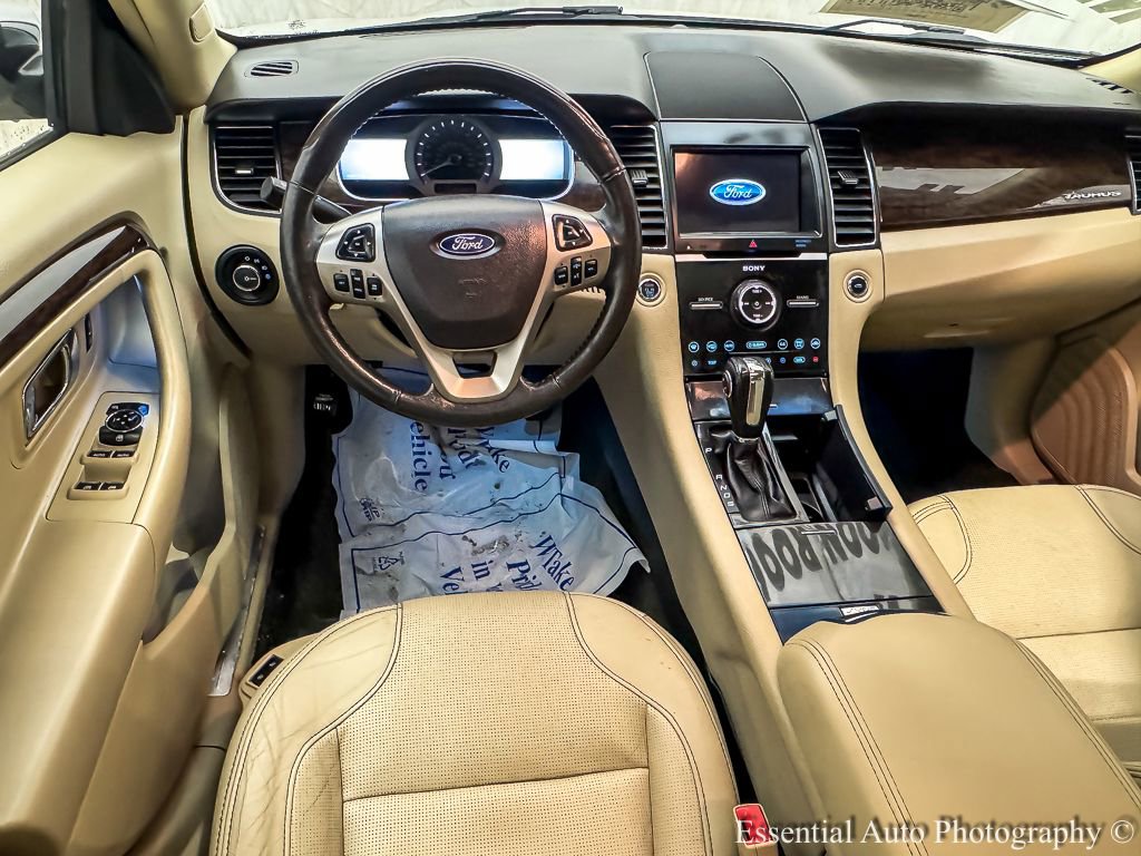 Used 2017 Ford Taurus Limited image 16