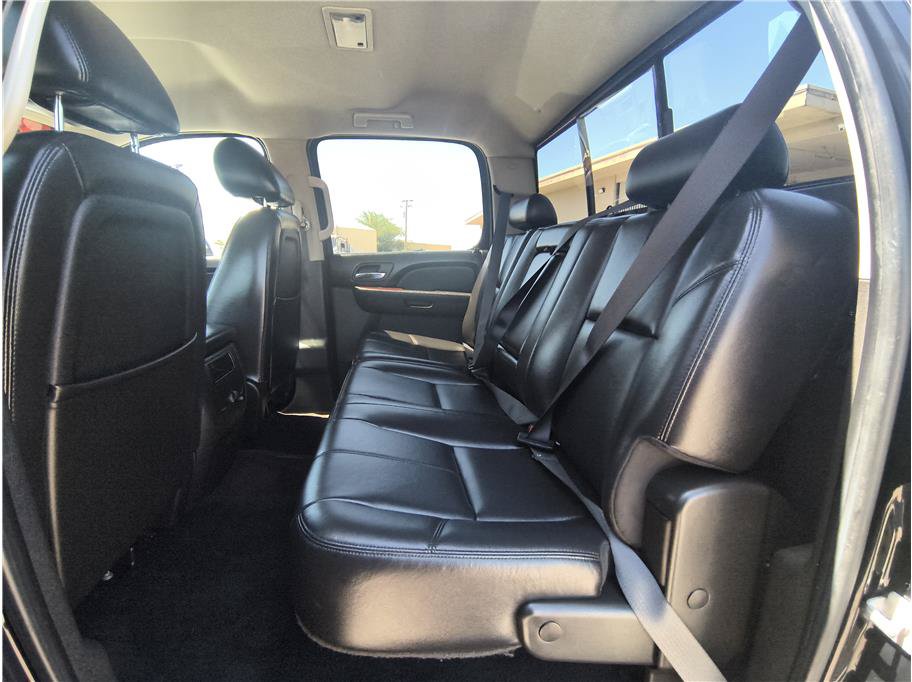 Used 2011 Chevrolet Silverado 3500 LTZ w/ LTZ Plus Package AWD/4WD image 10