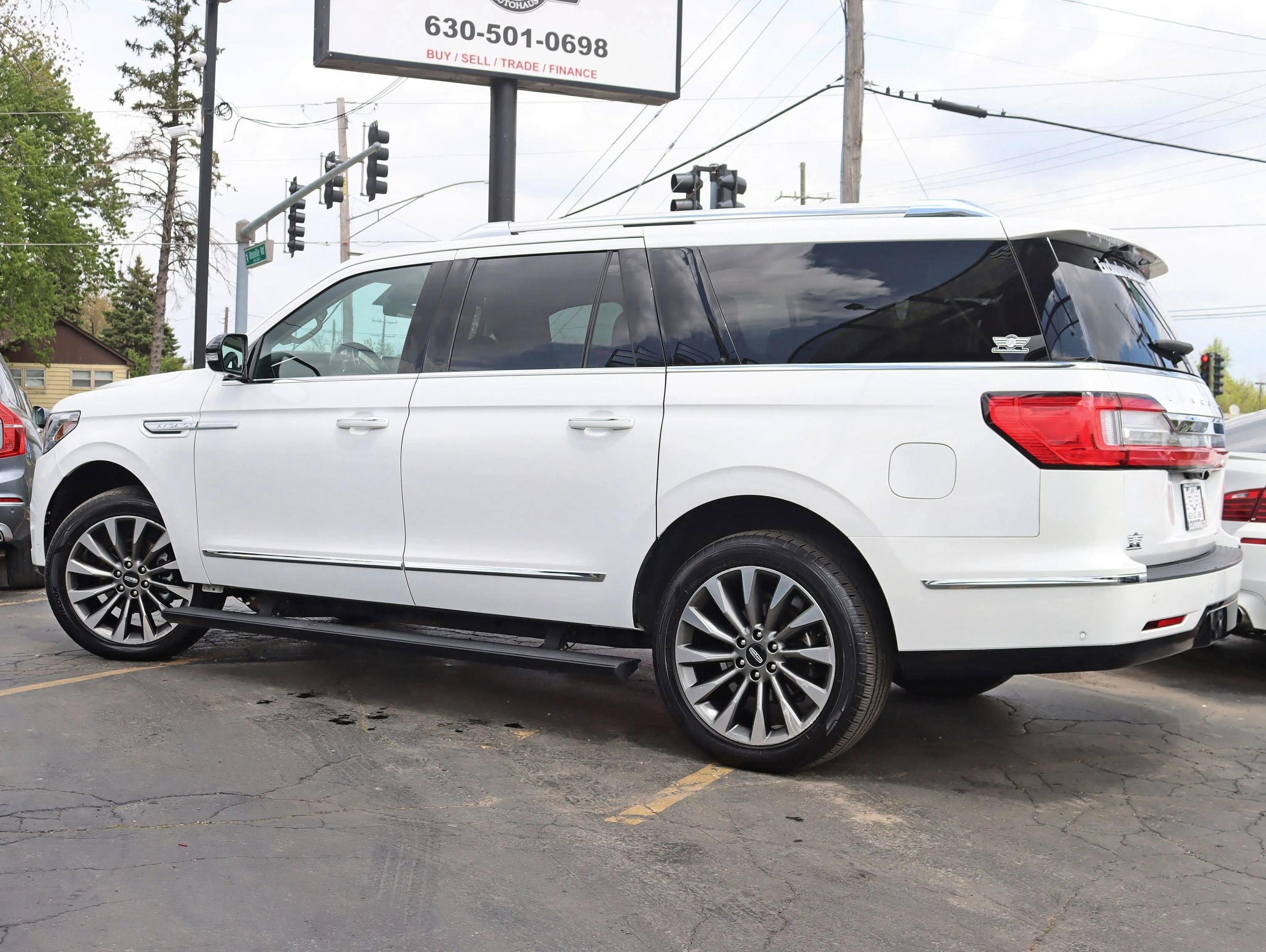 Used 2020 Lincoln Navigator L Reserve w/ Luxury Package AWD/4WD image 10