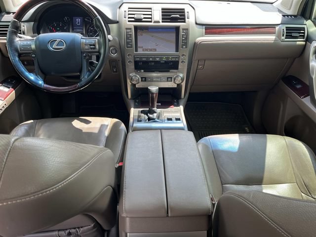 Used 2017 Lexus GX 460 AWD/4WD image 12