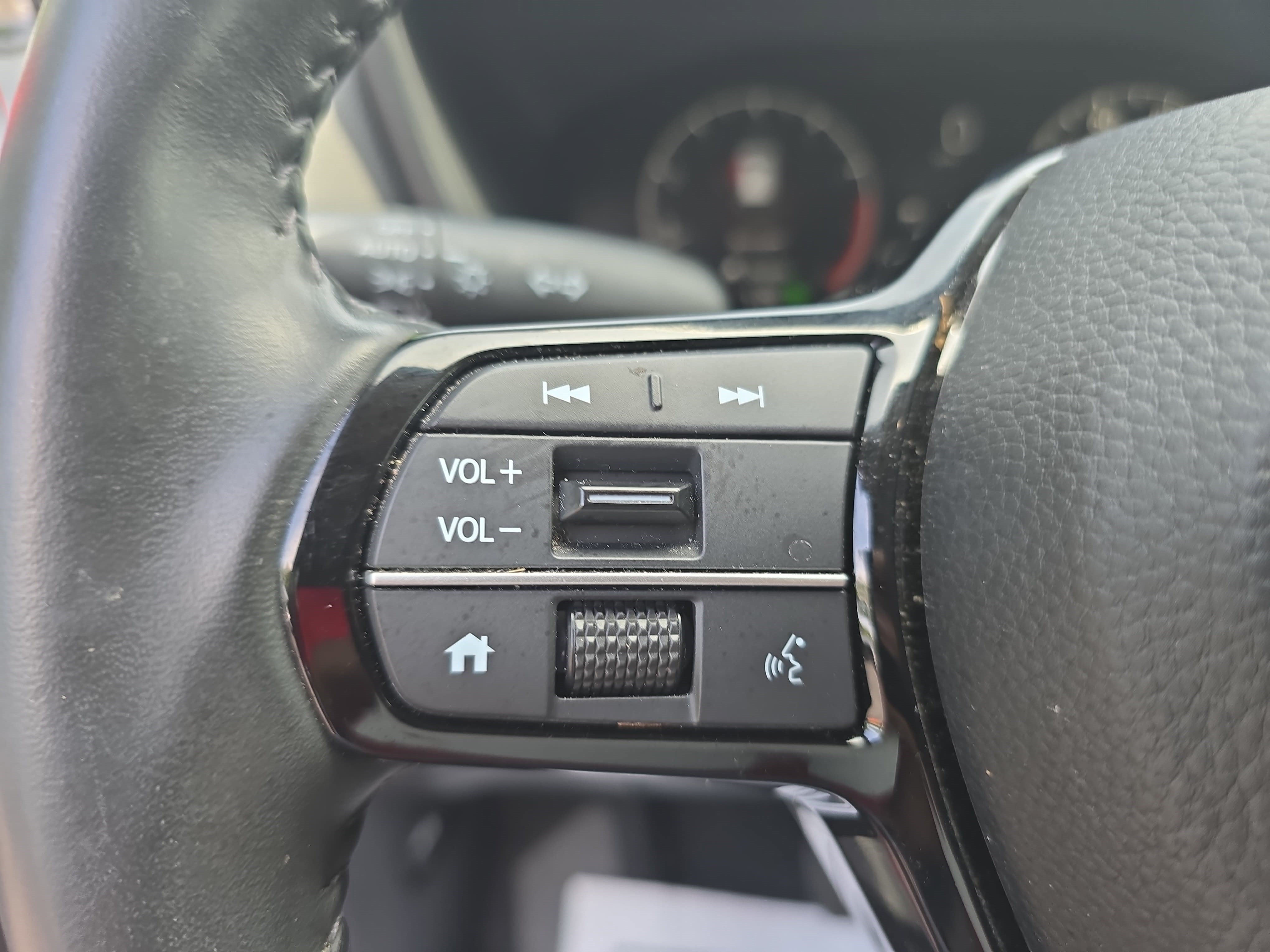 Certified 2025 Honda CR-V EX-L image 17