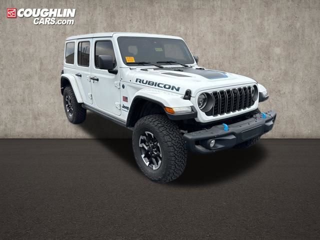 Used 2025 Jeep Wrangler Unlimited Rubicon 4xe image 2