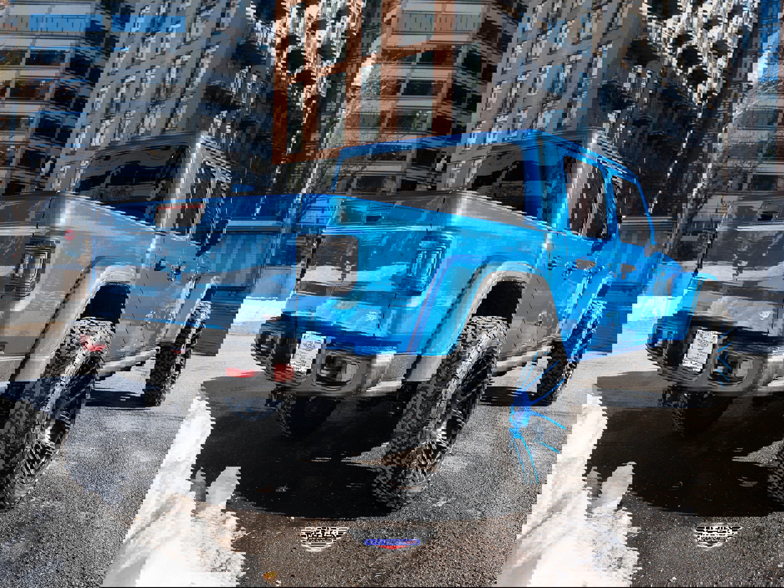 Used 2023 Jeep Gladiator Rubicon w/ Cold Weather Group image 7